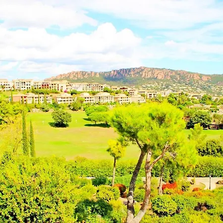 Cap Esterel Vacances, Au Calme Beau Studio Renove Ref : 312la Apartamento
